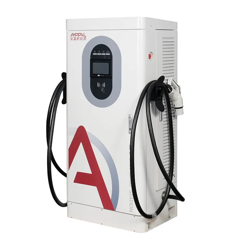 160 kW didelės galios nuolatinės srovės elektromobilių greitojo įkrovimo stotis, skirta automobilių parkų depams